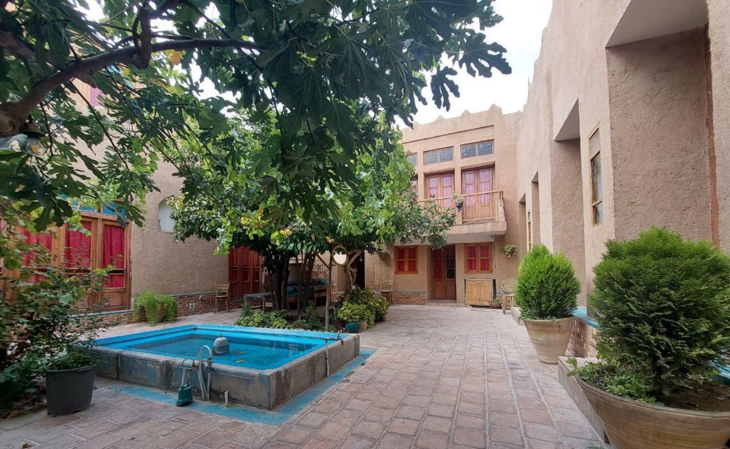 تصویر اول هتل بازار