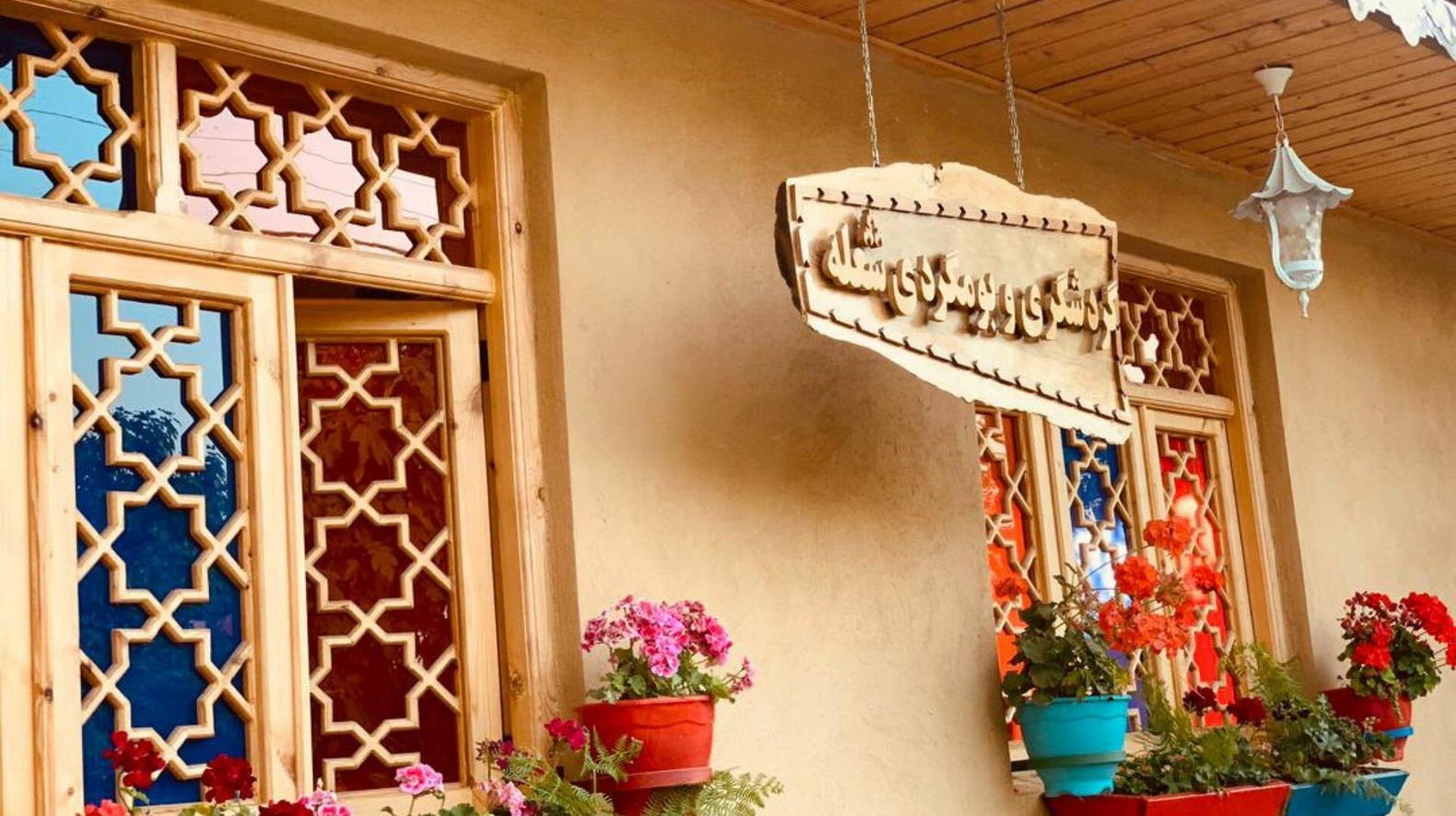 تصویر اول هتل شعله