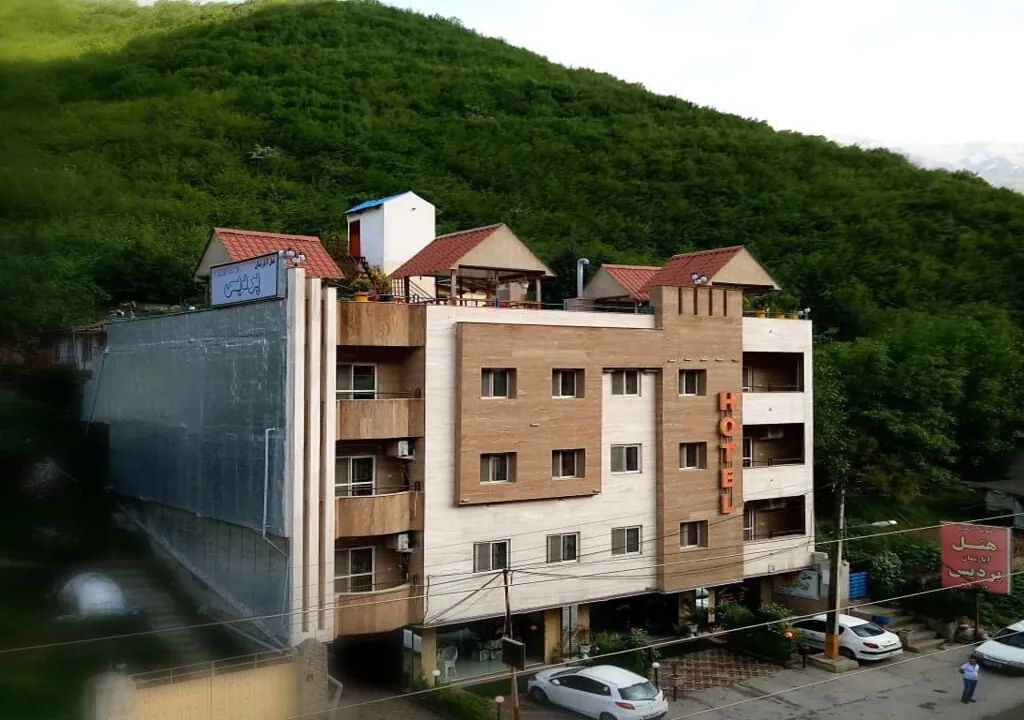 پردیس 1
