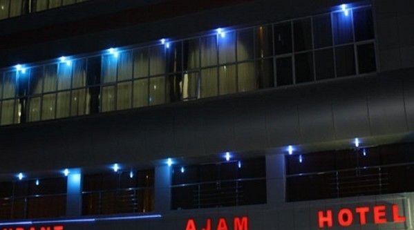 هتل عجم